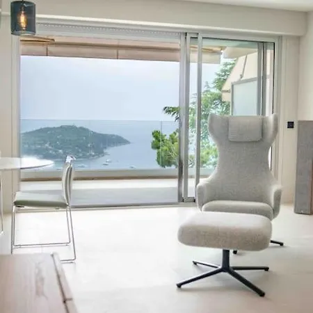 Elegant With Stunning View Διαμέρισμα
